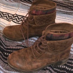 American eagle boots